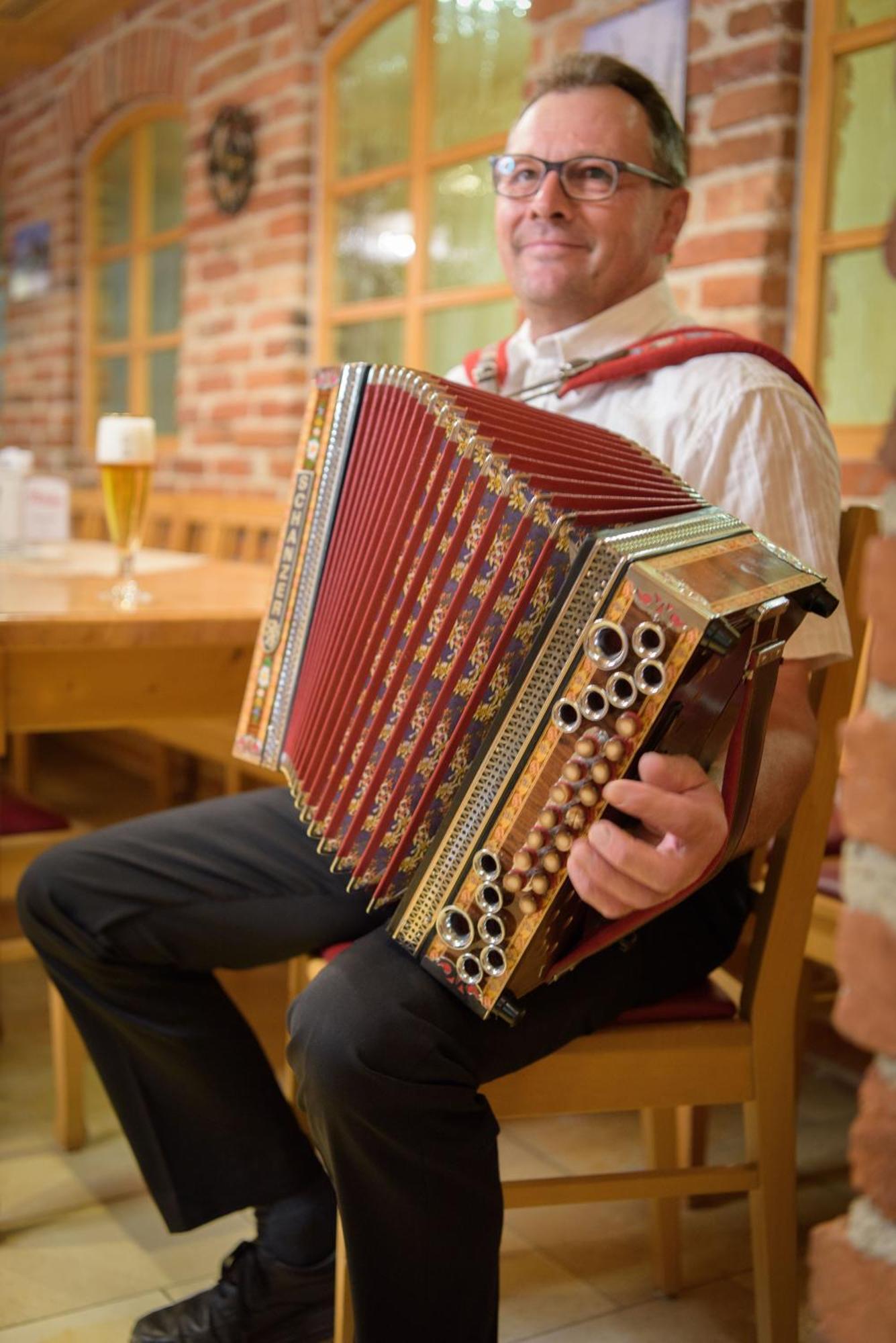 נוישטט אן דר דונאו Gasthaus Paulus מראה חיצוני תמונה